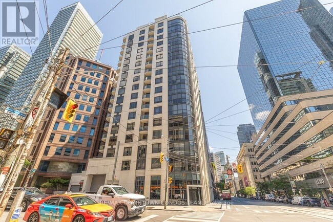 Building Photo - 801 Bay St.