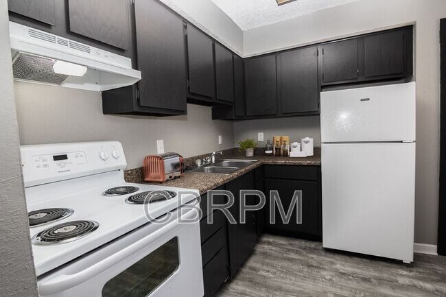 Foto del edificio - 605 NW 15th St