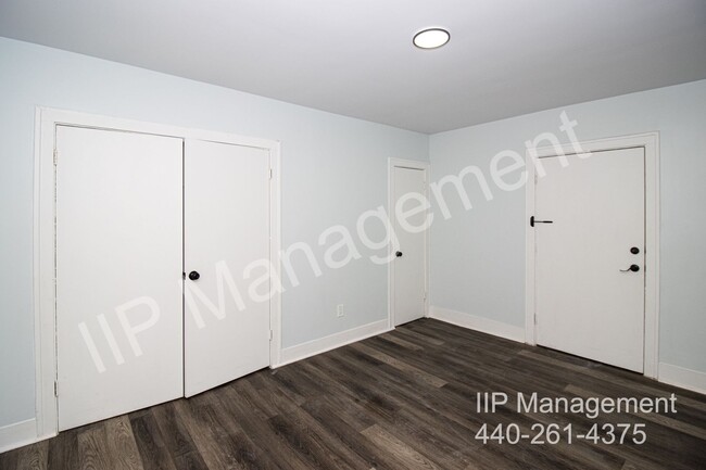 Foto del edificio - Cleveland East Side Beautiful Updated Unit...