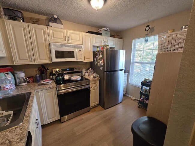 Foto del edificio - 2955 Stillwell Ct