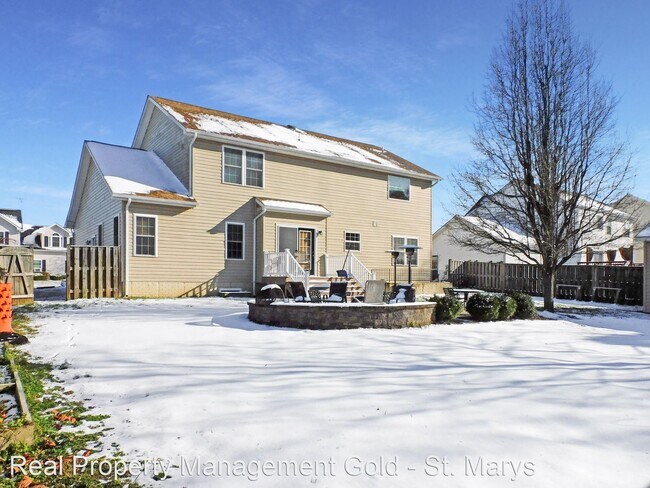 Building Photo - 5 br, 4 bath House - 45423 Heather St.