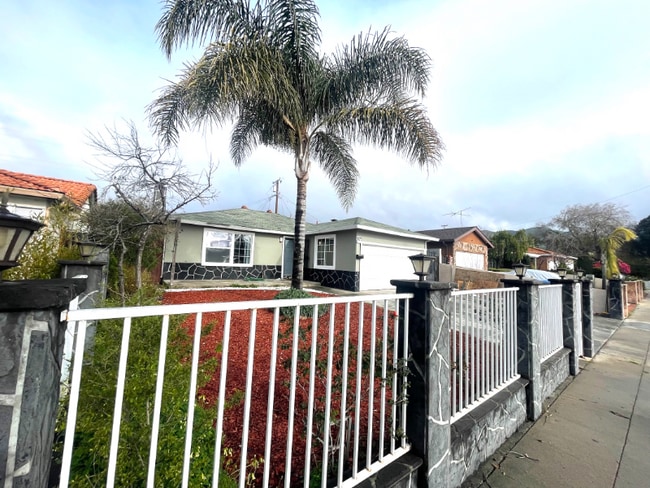 Building Photo - 3177 Gawain Dr