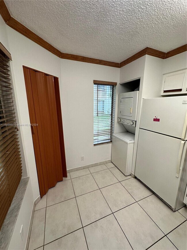 Foto del edificio - 9051 SW 141st Pl
