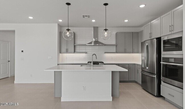 Foto del edificio - 8018 W Griswold Rd