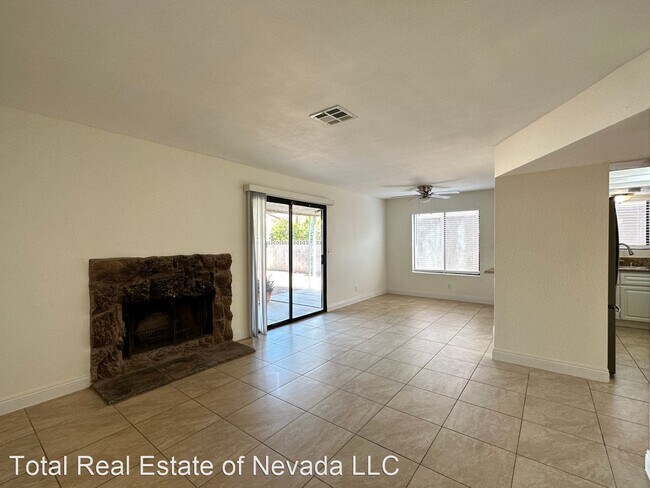Foto del edificio - 3 br, 2.5 bath House - 8132 Bridle Path Way