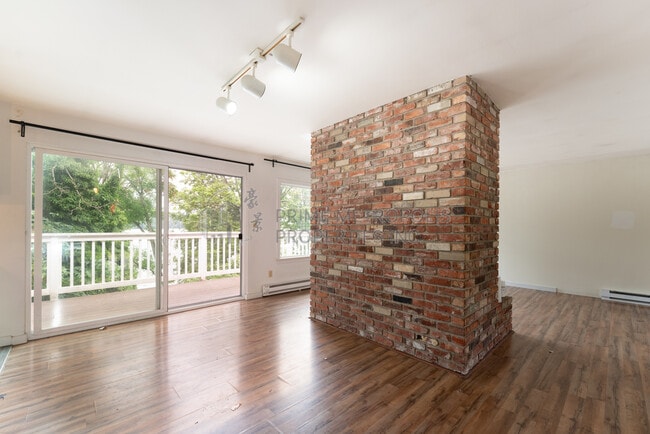 Foto del edificio - 10706 Lakeside Ave NE