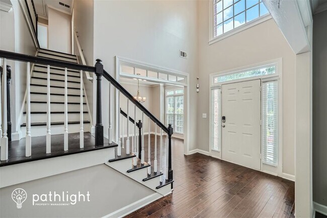 Building Photo - 6938 Springbank Way