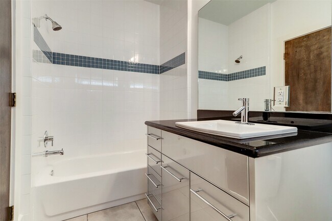 Foto del edificio - 1820 Prospect St