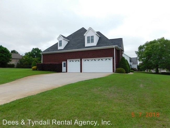 Building Photo - 5 br, 3.5 bath House - 2701 Isaac Drive