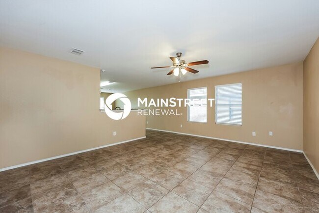 Building Photo - 4 Bedroom Pet-Friendly Home in Fort Worth, TX with Main Street Renewal