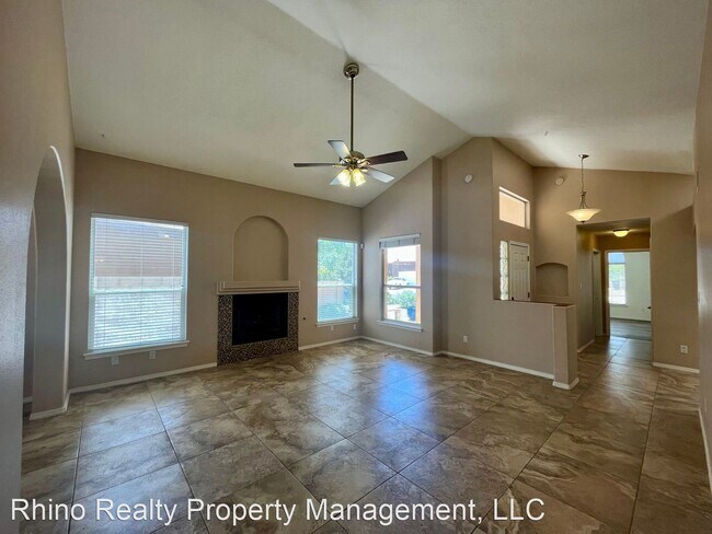 Building Photo - 3 br, 2 bath House - 10128 Arroyo Crest Dr NW