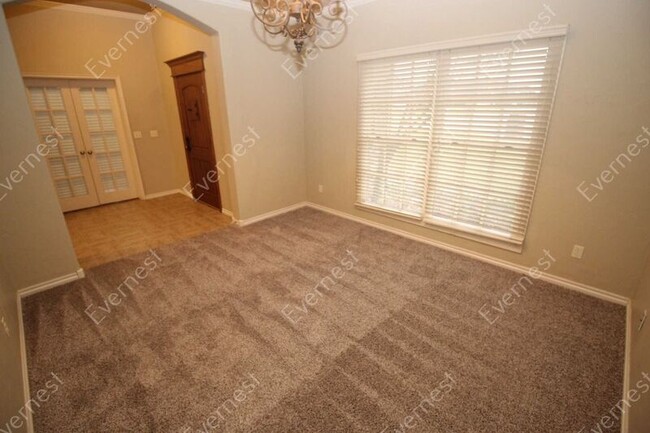 Building Photo - 8432 Spring Creek Ct