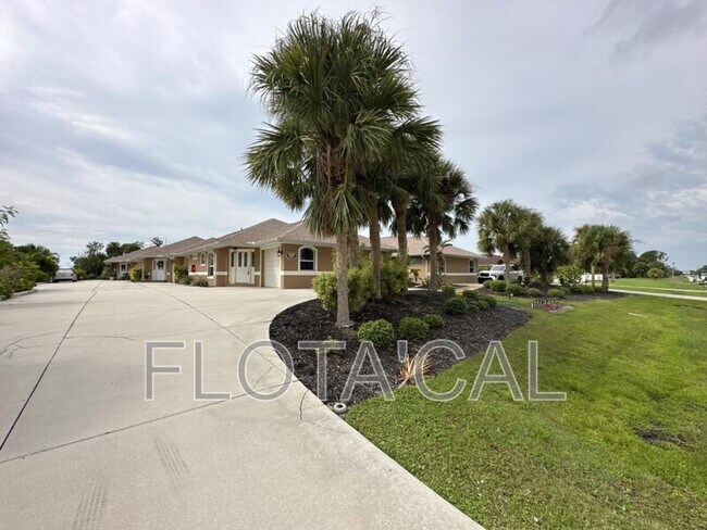 Building Photo - 227 Rotonda Blvd W
