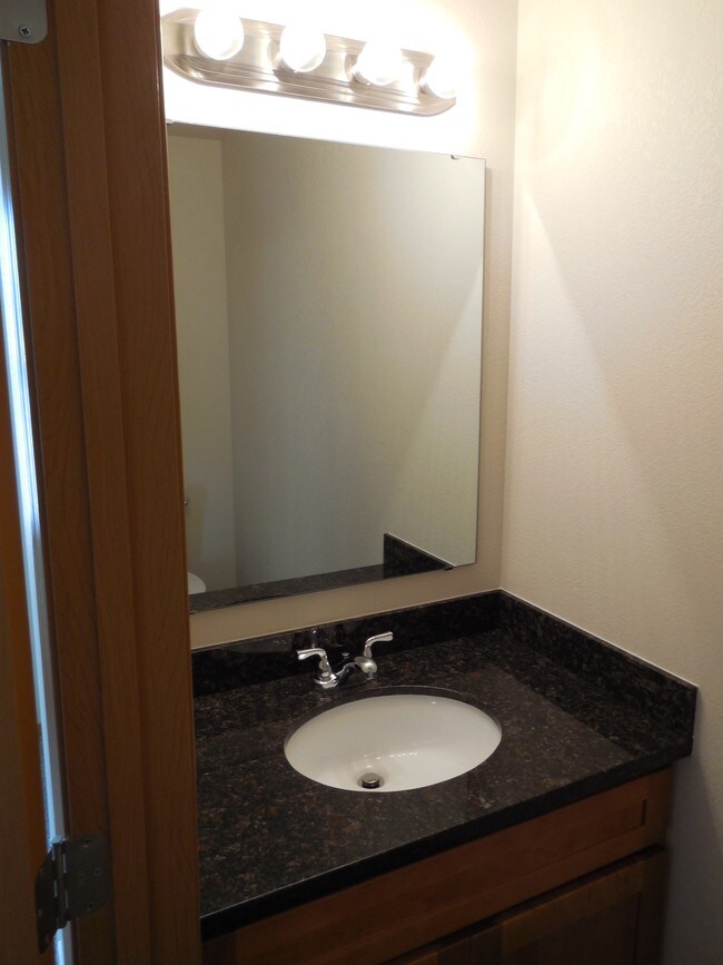 Building Photo - Whispering View Estates