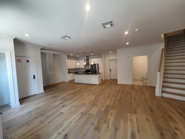 Building Photo - 15 Farrand St