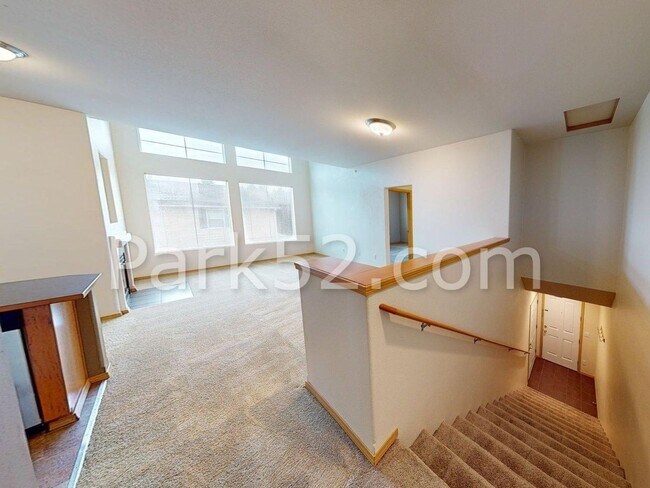 Foto del edificio - 2 Bedroom Condo in DuPont