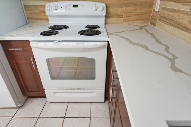 Photo - 2716 SW 46 STREET #1-2 Apartment