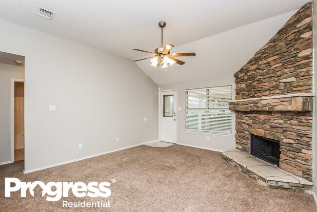 Building Photo - 901 Rock Springs Dr