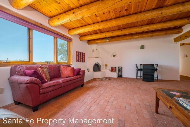 Building Photo - 4 br, 2 bath House - 5 Casa Del Oro Loop