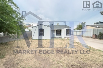 Building Photo - 2517 E Culver St