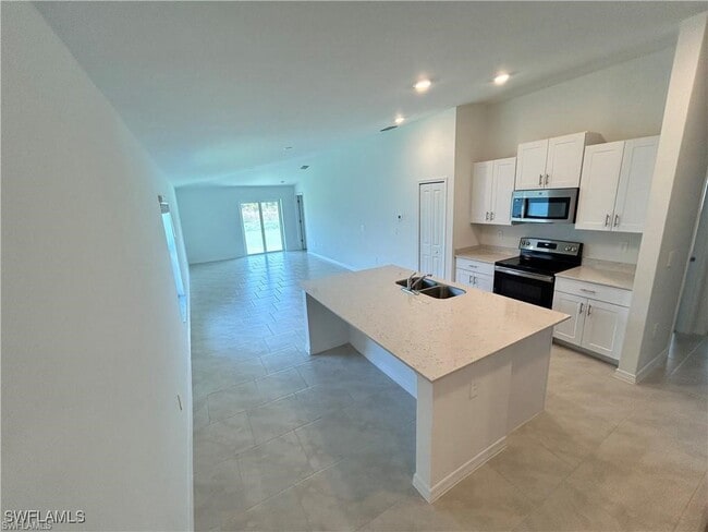 Building Photo - 7116 Ponderosa Pne Dr