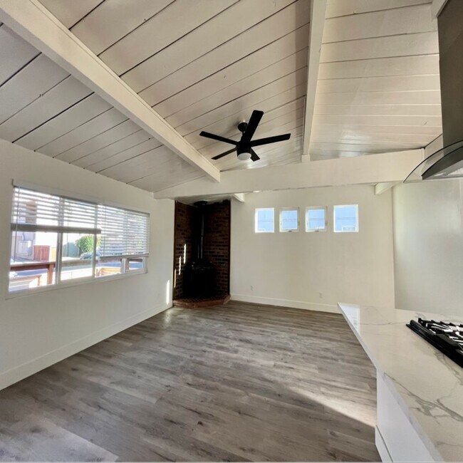 Foto del edificio - 4330 Kendall St