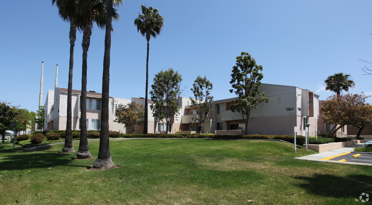 Primary Photo - Coronado Terrace Apartments