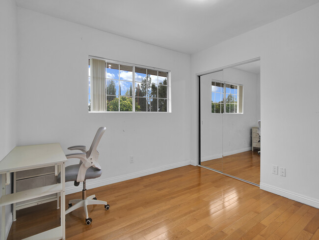 Foto del edificio - 10601 Kurt St