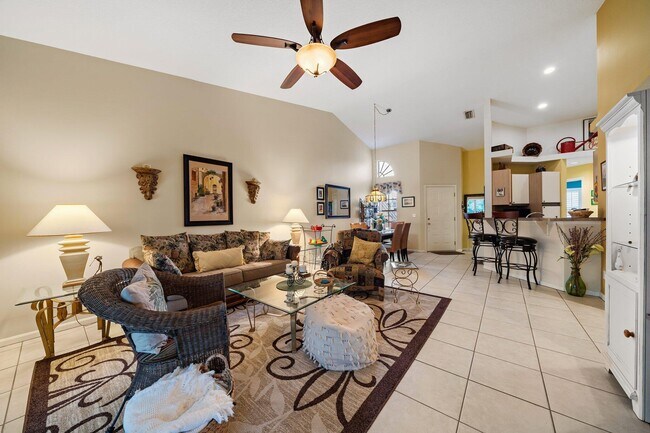 Building Photo - 702 Muirfield Ct