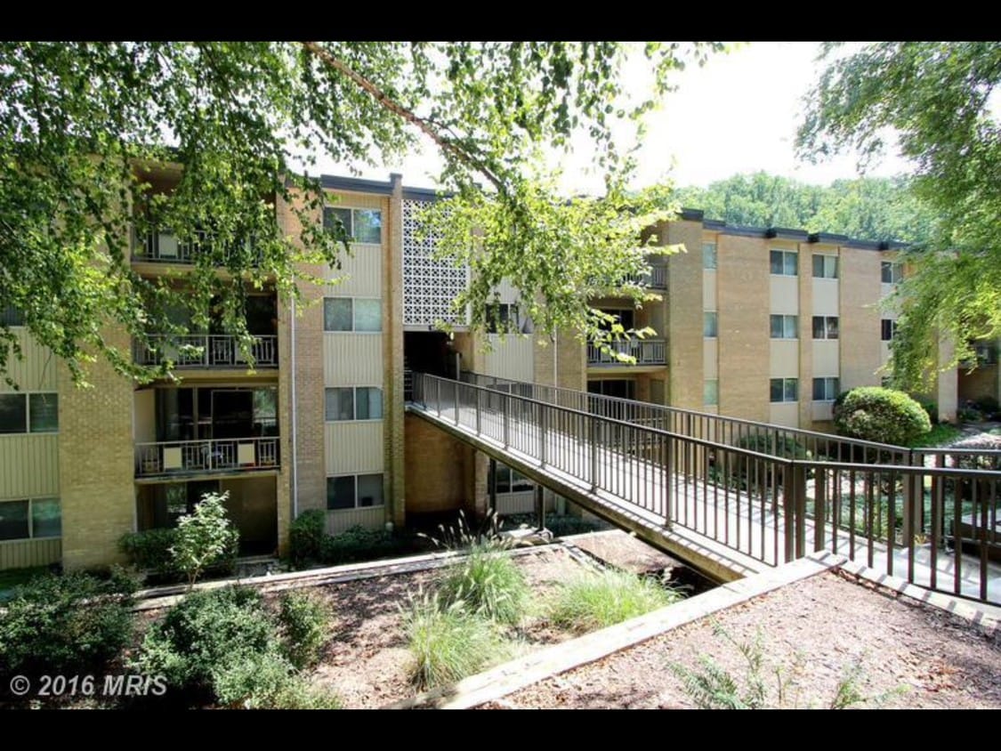 5109 Crossfield Ct, North Bethesda, MD 20852 Condo for Rent in North