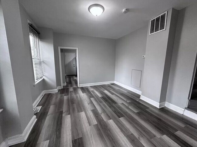 Foto del edificio - 3712 Old Frederick Rd