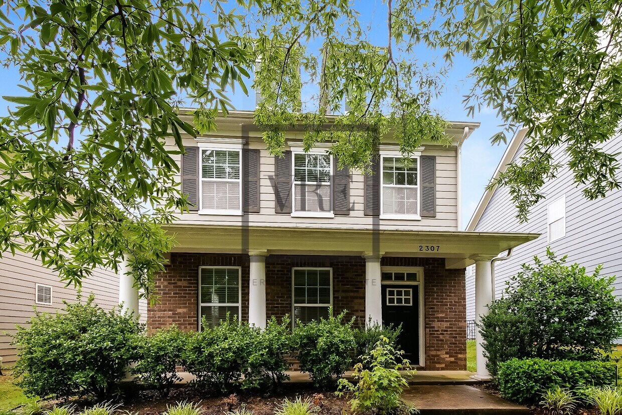 Foto principal - 2307 Double Oaks Rd
