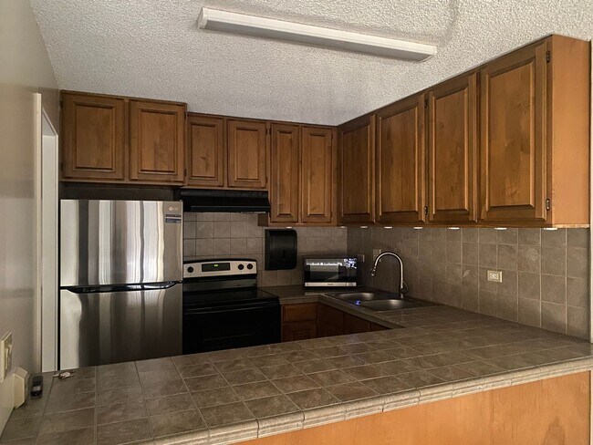 Foto del edificio - 909 Ala Lilikoi St