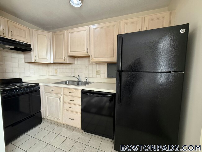 Foto del edificio - 125 Trapelo Rd