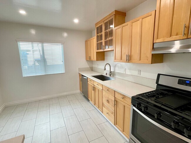 Building Photo - 1451 Armacost Ave