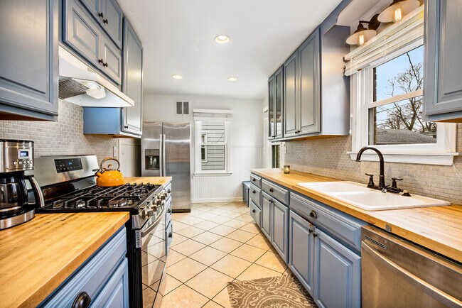 Foto del edificio - 5139 N Kent Ave