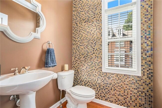 Building Photo - 12807 Doe Dr