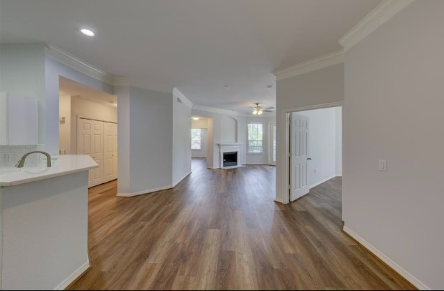 Building Photo - 3045 Marina Bay Dr