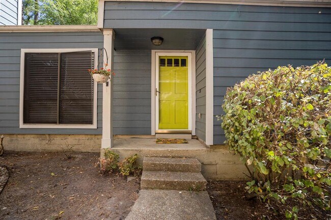 Foto del edificio - 3514 Woodland Ln