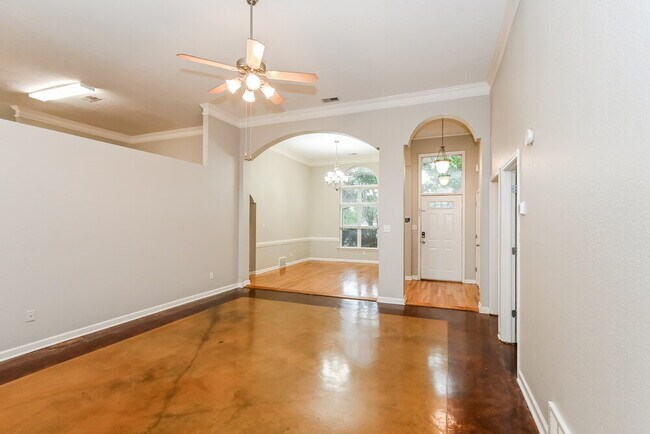 Building Photo - 7274 Busher Dr