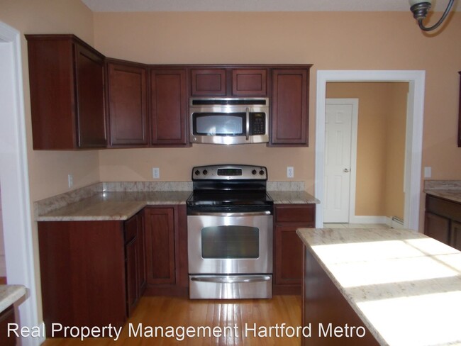 Building Photo - 4 br, 2.5 bath House - 66 Crystal Ridge Dr
