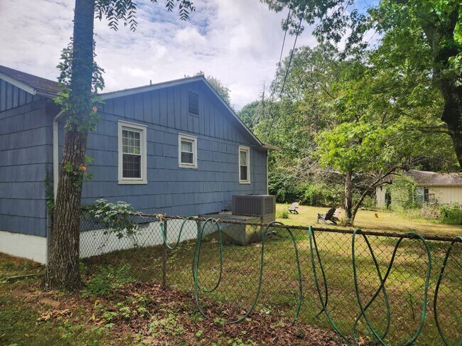 Photo - 5209 Taft Hwy House