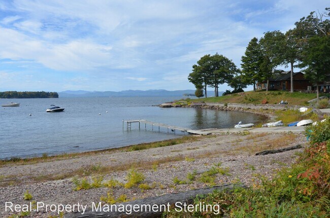 Building Photo - 4 br, 3 bath House - 116 South Cove Road