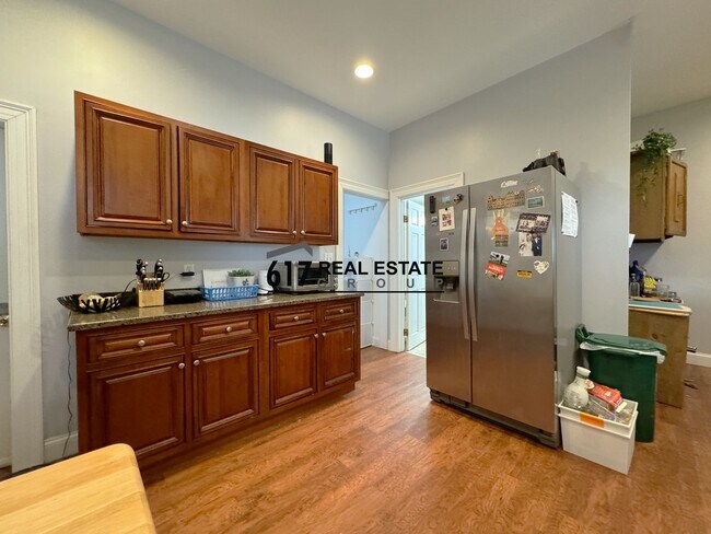 Building Photo - 119 Franklin St