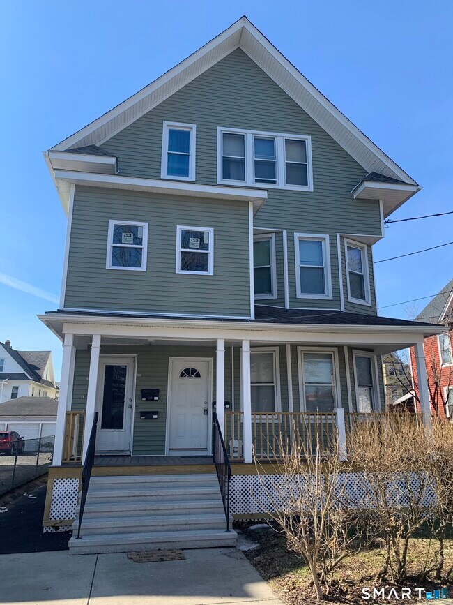 Building Photo - 205 French St