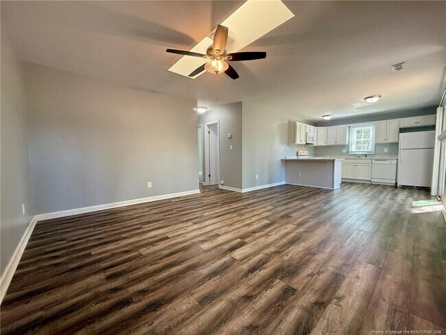 Foto del edificio - 6319 Norton Dr