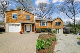 Building Photo - 38 Shadow Ln