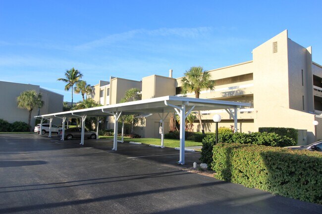 Building Photo - 3635 Boca Ciega Dr