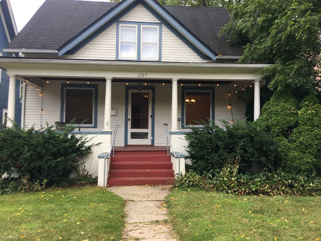 Primary Photo - 4 br, 1.5 bath House - 1127 W Huron St