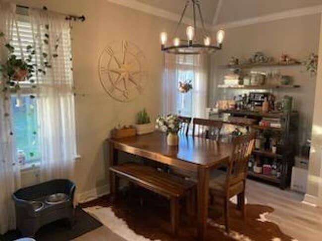 Building Photo - Live the Legacy Life – 3 Bed, 2 Bath Beauty!